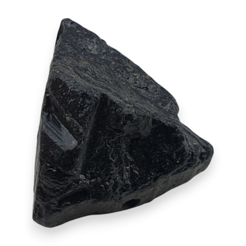 Czarny turmalin bryłka z dziurką 15x14 mm nr 351