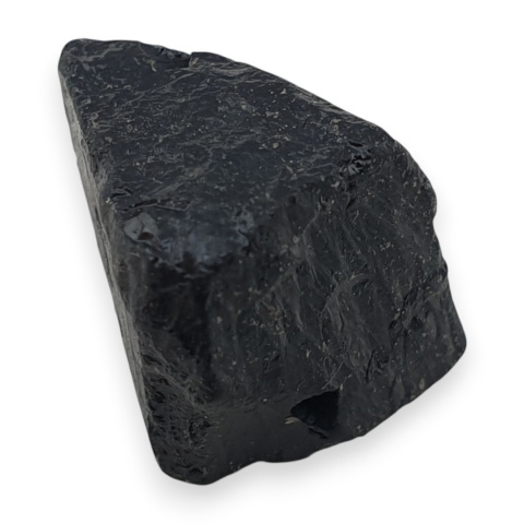 Czarny turmalin bryłka z dziurką 16x12 mm nr 333