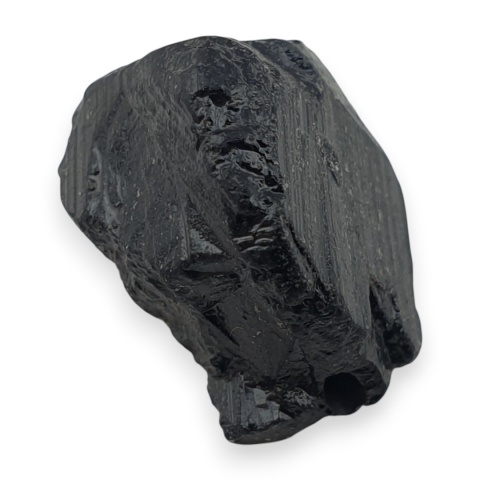 Czarny turmalin bryłka z dziurką 16x14 mm nr 326