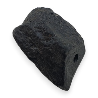 Czarny turmalin bryłka z dziurką 17x11 mm nr 335