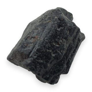 Czarny turmalin bryłka z dziurką 17x13 mm nr 360