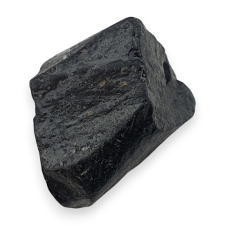 Czarny turmalin bryłka z dziurką 17x13 mm nr 365