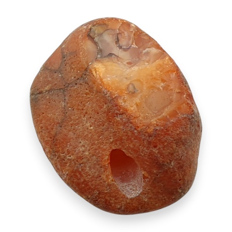 Karneol bryłka z dziurką 24x18 mm nr 105