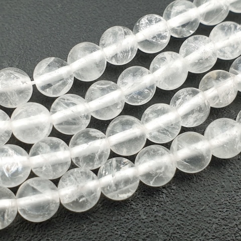 Rock crystal ball 8 mm strand