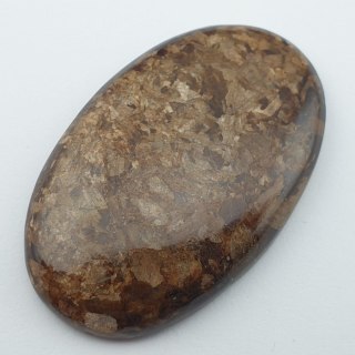 Bronzyt kaboszon 4,0x2,5 cm nr 16