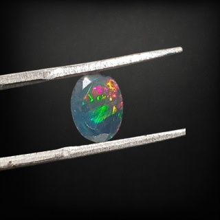 Czarny opal etiopski fasetowany 9x7 mm nr A434