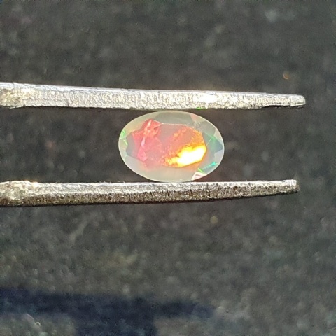 Opal z Etiopii fasetowany 6x4 mm nr A237