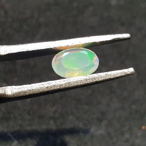 Opal z Etiopii fasetowany 6x4 mm nr A237