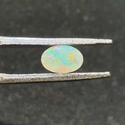 Opal z Etiopii fasetowany 6x4 mm nr A238
