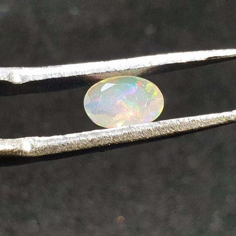 Opal z Etiopii fasetowany 6x4 mm nr A240