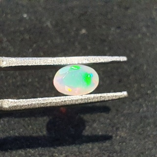 Opal z Etiopii fasetowany 6x4 mm nr A245