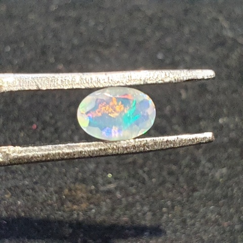 Opal z Etiopii fasetowany 6x4 mm nr A246