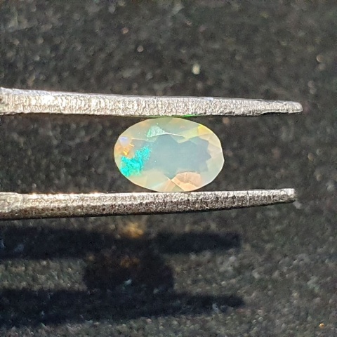 Opal z Etiopii fasetowany 6x4 mm nr A247