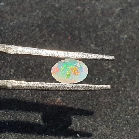 Opal z Etiopii fasetowany 6x4 mm nr A252