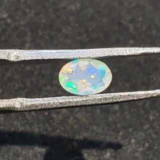 Opal z Etiopii fasetowany 6x4 mm nr A254