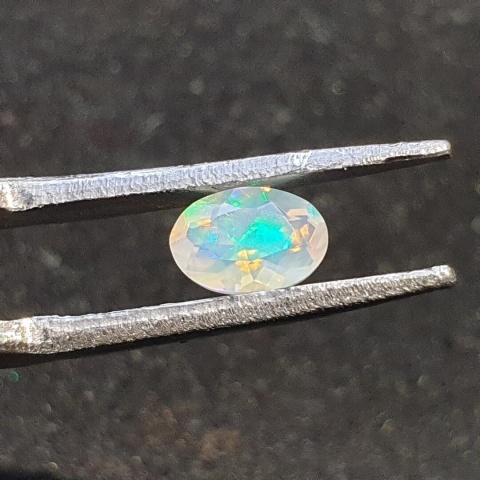 Opal z Etiopii fasetowany 6x4 mm nr A254