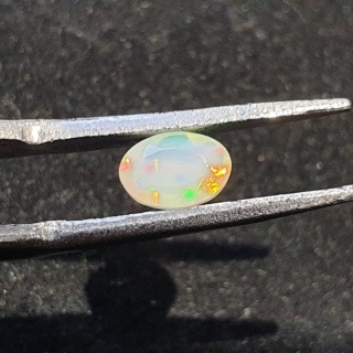 Opal z Etiopii fasetowany 6x4 mm nr A256