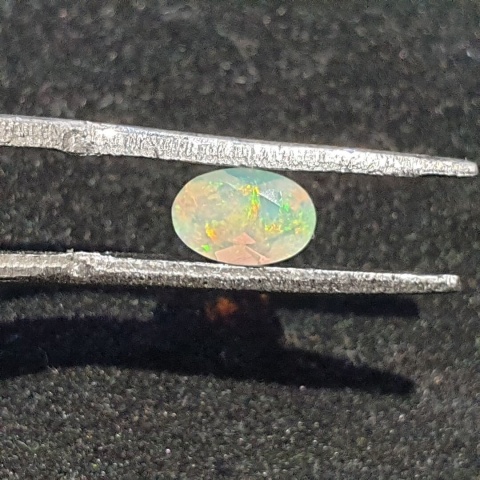 Opal z Etiopii fasetowany 6x4 mm nr A257
