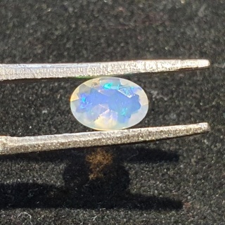 Opal z Etiopii fasetowany 6x4 mm nr A259