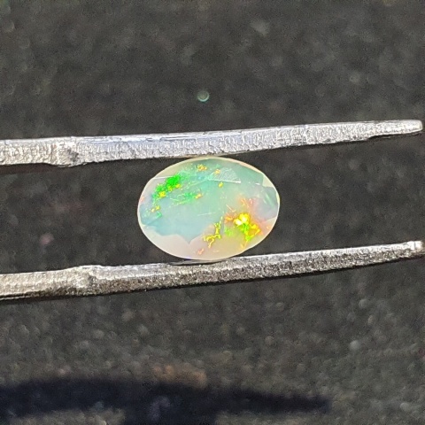 Opal z Etiopii fasetowany 7x5 mm nr A260