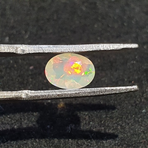 Opal z Etiopii fasetowany 7x5 mm nr A261