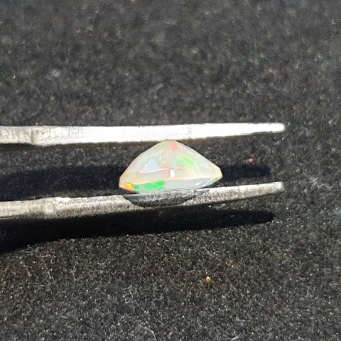 Opal z Etiopii fasetowany 7x5 mm nr A261