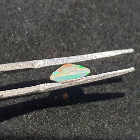 Opal z Etiopii fasetowany 7x5 mm nr A265