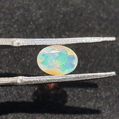Opal z Etiopii fasetowany 7x5 mm nr A267