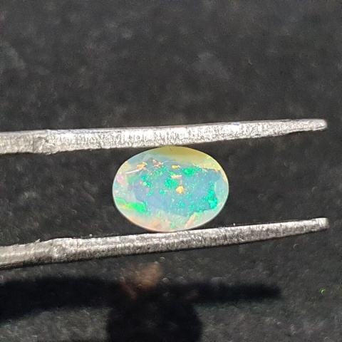 Opal z Etiopii fasetowany 7x5 mm nr A267