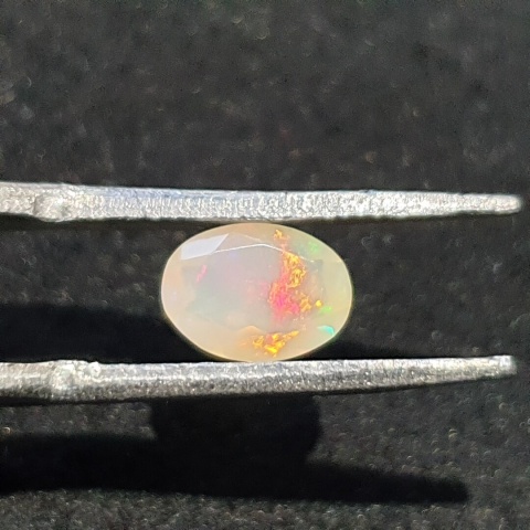 Opal z Etiopii fasetowany 7x5 mm nr A268