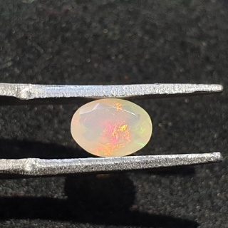 Opal z Etiopii fasetowany 7x5 mm nr A268