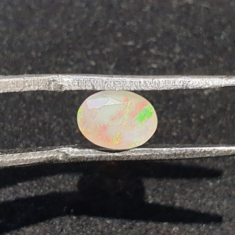 Opal z Etiopii fasetowany 7x5 mm nr A271