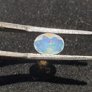 Opal z Etiopii fasetowany 7x5 mm nr A274