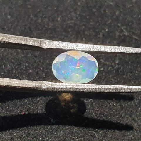 Opal z Etiopii fasetowany 7x5 mm nr A274