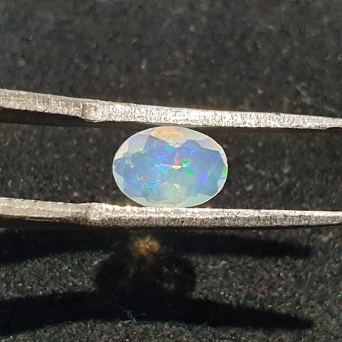Opal z Etiopii fasetowany 7x5 mm nr A274