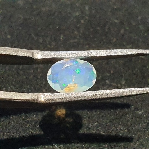 Opal z Etiopii fasetowany 7x5 mm nr A274