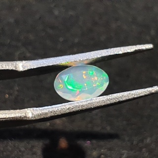 Opal z Etiopii fasetowany 7x5 mm nr A275