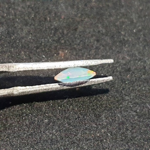 Opal z Etiopii fasetowany 7x5 mm nr A275