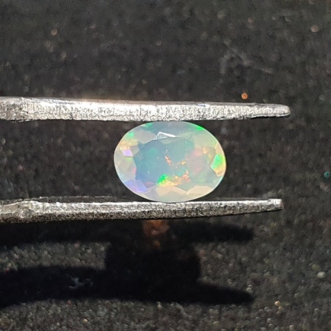 Opal z Etiopii fasetowany 7x5 mm nr A276
