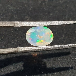 Opal z Etiopii fasetowany 7x5 mm nr A276