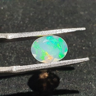 Opal z Etiopii fasetowany 8x6 mm nr A302