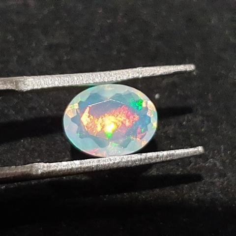 Opal z Etiopii fasetowany 9x7 mm nr A331
