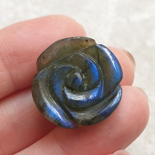 Labradoryt róża fi 22 mm nr 28