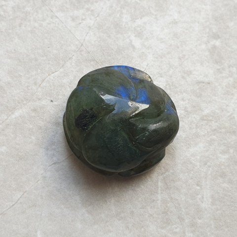Labradoryt róża fi 22 mm nr 28