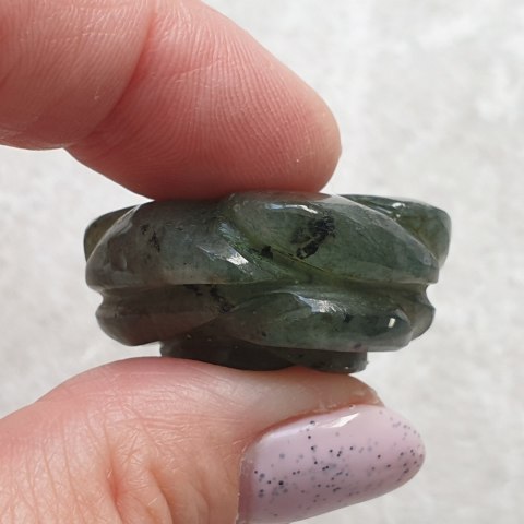 Labradoryt róża fi 32 mm nr 12