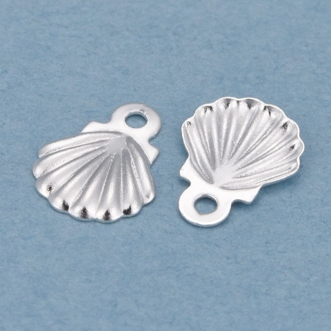 Zawieszka muszla mosiądz posrebrzany 7,5x5,5 mm 1 szt