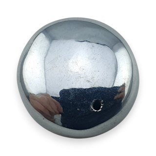 Szungit szlachetny kaboszon z dziurką fi 21 mm nr 32
