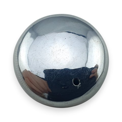 Szungit szlachetny kaboszon z dziurką fi 22 mm nr 15
