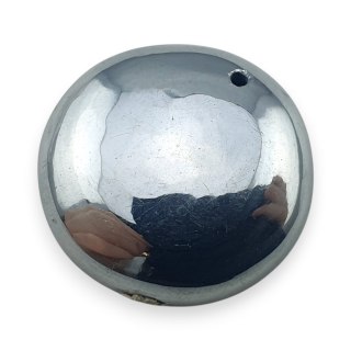 Szungit szlachetny kaboszon z dziurką fi 22 mm nr 22