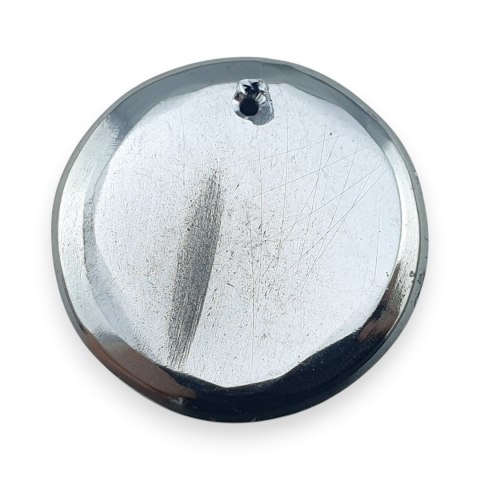 Szungit szlachetny kaboszon z dziurką fi 22 mm nr 28